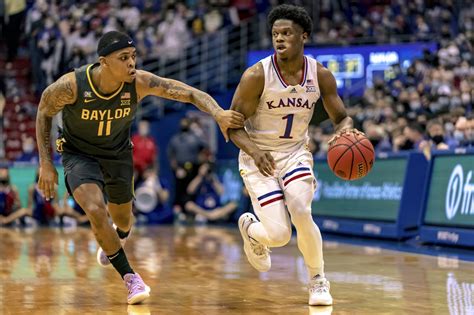 Joe Yesufu, the six foot guard from KU has entered the transfer portal. After he started collegiate career at Drake, he played for the Jayhawks for two seasons. Yesufu was a lightning bolt of ....