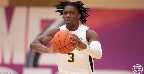 STARKVILLE — There’s a mean-mugging expression Josh Hubbard likes to show off after hitting a big shot, and his coach, Chris Jans, got a first-hand look at it …. 