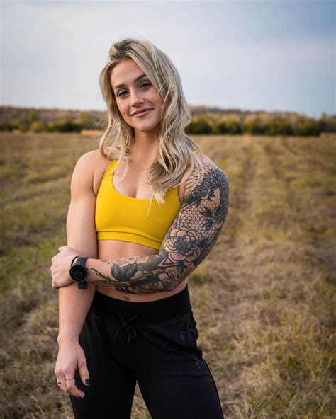 Her father Steve Hamming is a CrossFit athlete, and sports psychologist. . Josiehamming