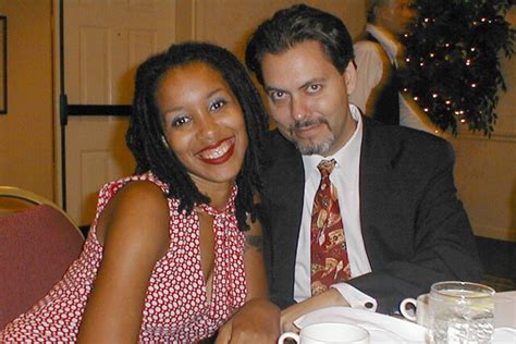 Joy Risker, 25 tuổi, mất tích vào ngày 19 tháng 9 năm 2003, sau bữa tối với người chồng là mục sư thời trẻ của cô, Sean Goff, tại khách sạn Del Coronado ở San Diego, California. Sean, 36 tuổi, một người theo chủ nghĩa đa thê, đã …. 