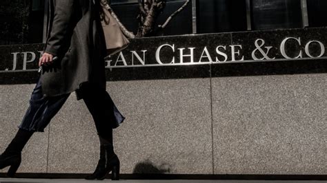 Jp morgan hiring freeze. Oct 1, 2023 · October 1, 2023. Join Our Official Kickcharm Telegram Channel. JP Morgan Chase Recruitment 2023 Hiring Freshers for Analyst. JP Morgan Chase is conducting an off campus recruitment drive. Below are the JP Morgan Chase Job description, Eligibility, and details. Company Name: JP Morgan Chase. 