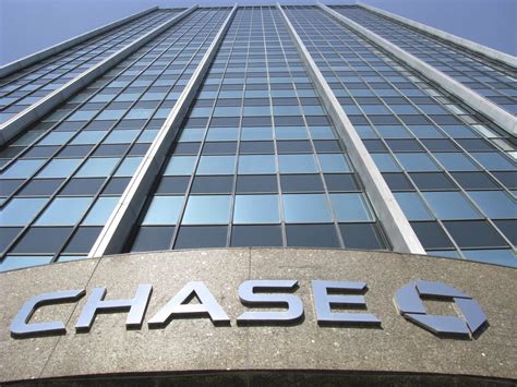 "Chase Private Client" is the brand name for a banking and investment product and service offering. Bank deposit accounts, such as checking and savings, may be subject to approval. Deposit products and related services are offered by JPMorgan Chase Bank, N.A. Member FDIC.. 
