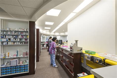 Retail Pharmacy Locations and Hours Cambridge Hospital 1493 Cambridge St. 2nd floor, main building 617-665-1438 Hours: Mon - Fri: 8:30 am - 7 pm Sat - Sun: 9 am - 3 pm Refill Online Create Account. 