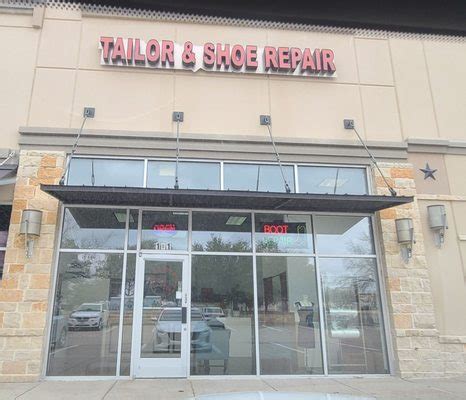Jr's tailor and shoe repair. See more reviews for this business. Best Shoe Repair in Chattanooga, TN - Buddy's Shoe Repair, Oscar's Shoe & Leather Repair, Neal's Shoe Repair, Smalley's Shoe & Boot Repair, Cobblery Cottage, Eco Green Dry Cleaners. 