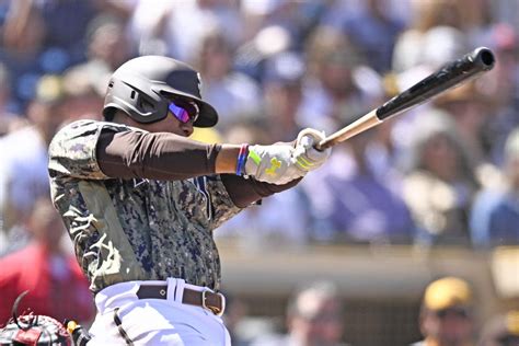 Juan Soto's soaring homer and 4 RBIs help the Padres rout the Cardinals 12-2