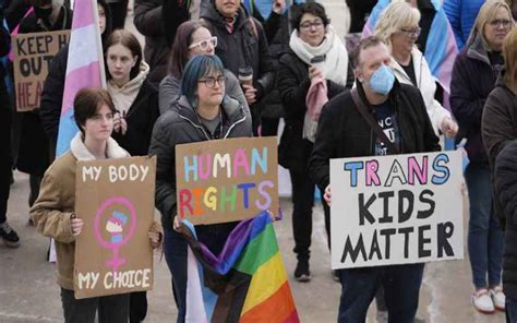 Judge Strikes Down Arkansas Law Banning Gender Transition Care for Minors