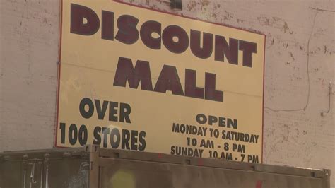 Judge rules against Little Village Discount Mall vendors
