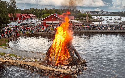 Juhannus: Midsummer in Finland - Big In Finland