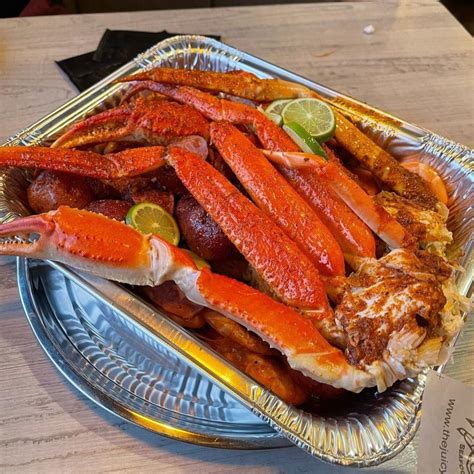 We believe seafood is in a class of its own. This is why we serve freshly made, deliciously flavored, juicy seafood to delight your taste buds. Our mouthwatering Cajun seafood meals are made with an authentic secret recipe prepared with love. Check out the latest about The Juicy Crab below. . 