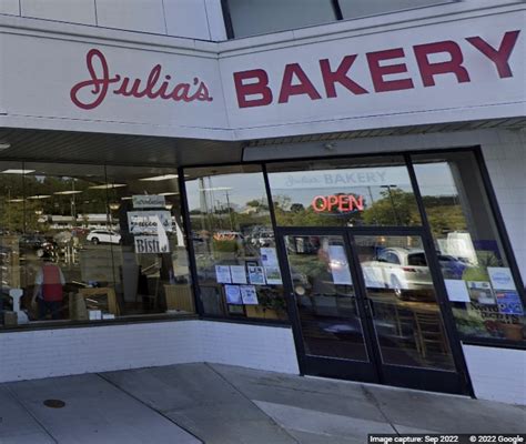 Julia's Bakery, located at 220 Indian River Road in the Christmas Tree Shops Plaza, has been making delectable treats for 12 years at this location. In business since 1990, Jeff Chandler has owned and operated this successful bakery with all on-premises baking and "from scratch" ingredients. Open 7 days a week, you will find any fresh baked .... 