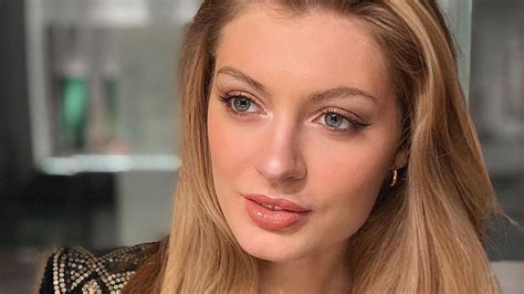 Julia Benesch Leaked (SEX) 22 Videos
