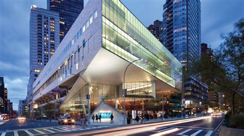 Juliard. Email: extension@juilliard.edu. Phone: (212) 799-5000 ext. 273. Welcome Center Details Location: 155 W 65th Street entrance on the street level, to the right of the elevators. Hours of Operation: Monday–Thursday, 1-5pm ET Office Hours (Phone) Monday–Friday, 9am–12pm & 1pm–5pm ET. We make a difference together! 