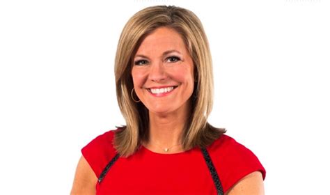 R andy Shaver's media colleagues and Minnesotans who've tuned in to KARE 11 for decades are ... He blossomed into a news anchor and took over the main newscast desk alongside Julie Nelson in 2012 .... 