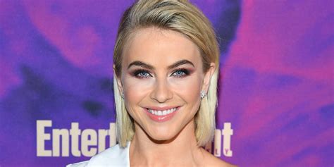 Julianne Hough was quite literally on top of the world in a stunning new photo which blew fans away. The professional dancer showed off her dancer's physique in a nude bodysuit …