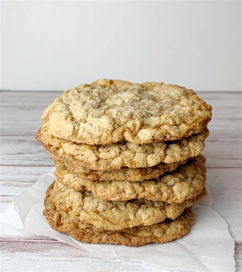 Jumbo Oatmeal Cookies - Kelly Lynn