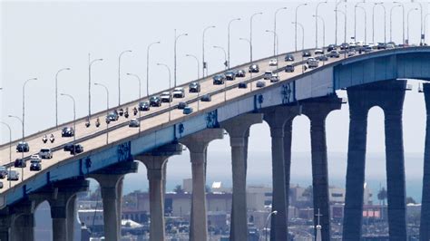 Jumper on coronado bridge. SAN DIEGO — The Coronado Bridge was closed in both directions for about half an hour Thursday because of a person threatening to jump, the California Highway Patrol reported. The CHP closed the ... 