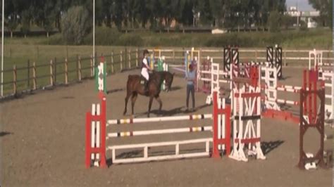 Jumping Stal Baukeland - YouTube