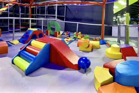 Jumping World. 8,996 likes · 2 talking about this · 21,063 were here. Set in a family-friendly atmosphere, Jumping World is a Family Entertainment Center.... 