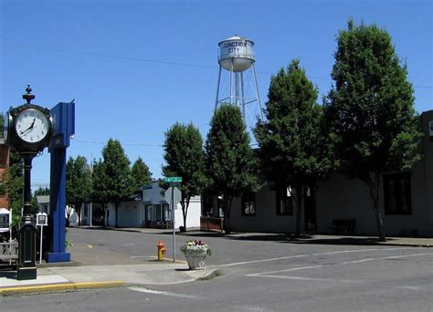 Junction city oregon 97448. Junction City DMV 235 W 4th Ave Junction City, OR 97448 Going North/South. From north or southbound Ivy St (OR-99), turn east on 4th Ave. Continue on 4th Ave for about 1.5 blocks. The DMV office is located on the right-hand side of 4th Ave before Greenwood St. There is limited or no parking available for oversize trucks or vehicle combinations. 