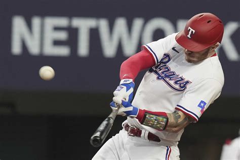 Jung, Heim hit back-to-back homers, García shines in field as Rangers beat Jays 4-2