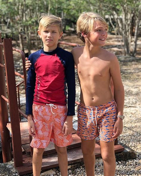 Junge Schwule Knaben