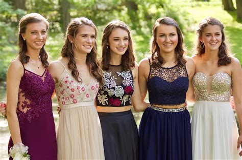 Junior prom. Things To Know About Junior prom. 