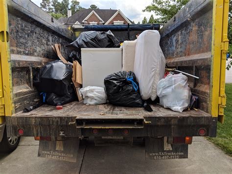 Junk removal business. On average, when removing junk from a single – family home, the cost is likely to be about $200. When it comes to junk removal from an apartment, the cost is around $250. The professional companies can also offer junk removal rates for a business, which are about $400. 