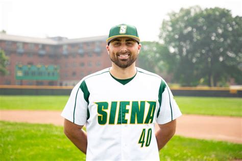 Jurczynski paves path for new era in Siena baseball