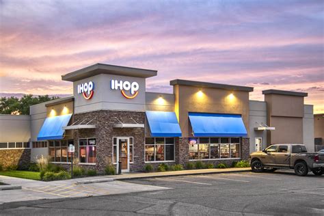 Jury awards over $8 million to woman injured in IHOP fall in Sunrise