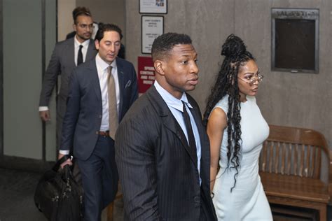 Jury deliberating whether actor Jonathan Majors assaulted a girlfriend in New York last spring