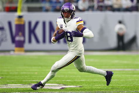 Justin Jefferson praises Kirk Cousins with decision looming for Vikings