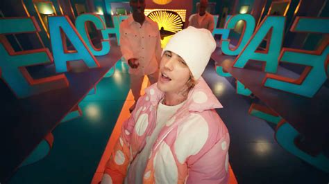 Justin bieber peaches. May 24, 2022 ... Justin Bieber regresó a México después de 5 años para iniciar con las fechas internacionales y cautivar a las Beliebers regias con “Justice ... 