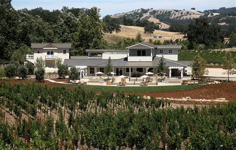 Justin winery paso robles. Your stay will include exclusive benefits such as premium tastings, preferred access to The Restaurant at JUSTIN, daily farm-to-table breakfast, and more. The JUST INN Phone: 805.591.3224 