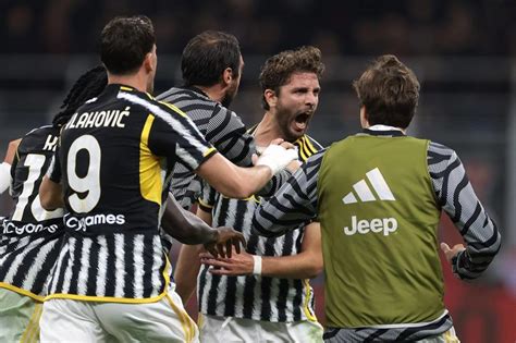 Juventus boosts title credentials with 1-0 win over 10-man Milan. Mourinho sees red in Roma win