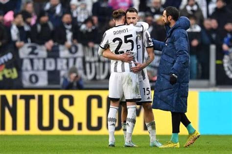 Juventus hit by 10-point penalty for false accounting, drops out of Champions League spots