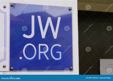 Jw text. This App does NOT accept any kind of collaboration or donation. To collaborate with the society of Jehovah´s Witnesses, in each Kingdom Hall you will find a mailbox completely anonymous, this aid will go directly to the social work of Jehovah's people worldwide. Please If you like our App, vote us on the Google Play Store. 