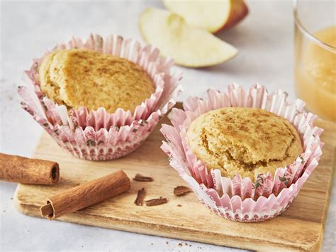 Käsekuchen muffins mit apfelmus