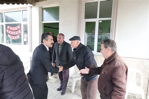 Kırklareli Valisi Birol Ekici, depremzede aileleri ziyaret ettis