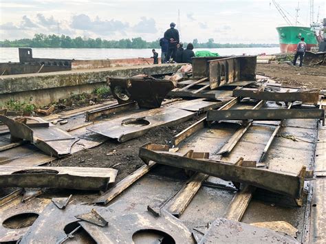 Kapal misterius di sungai #reels #fbpro #kapalmisterius - wintechmobiles.com