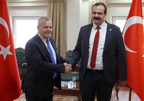 veodersti.rgarabwor.edu.pl. 