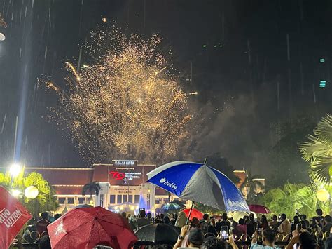 Kembang api | S1 | Terakreditasi | Universitas STEKOM Semarang - wintechmobiles.com