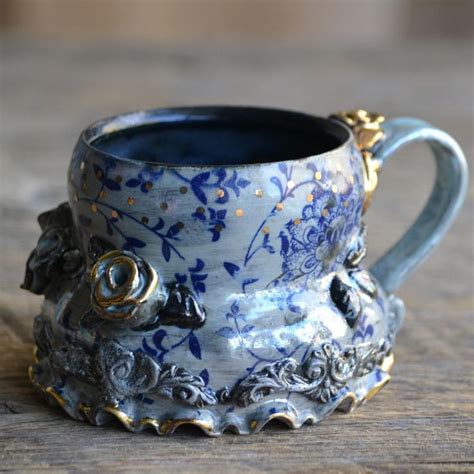 Kentia Naud - Cara menghias keramikmu - The Ceramic School - muktibox.com