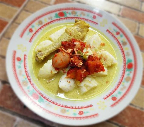 ketupat opor ayam lebaran - muktibox.com