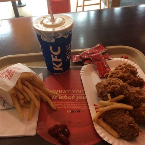 KFC Wood Green - The Broadway in London - Restaurant …