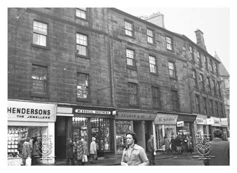 KNOWE ROAD - streets of Paisley, Renfrewshire, Scotland, United …