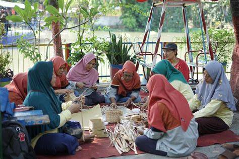 Kolaborasi Warga & RT Lewat KumpulPay | Bayar … - raincitystudios.com