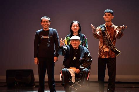 KOMUNITAS SASTRA | Belajar Menulis - Jendela Sastra - wintechmobiles.com