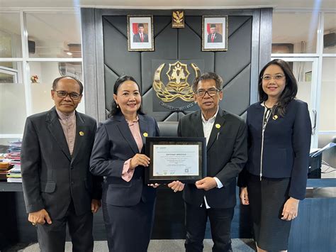 Konfrontasi Indonesia–Malaysia | S1 | Terakreditasi | Universitas ... - wintechmobiles.com