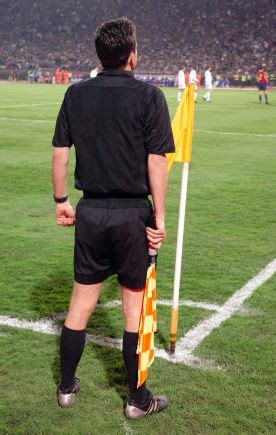 KURAL 6 YARDIMCI HAKEMLER. 