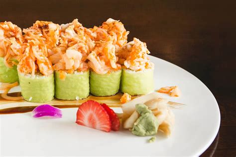 Kabuto sushi. Osaka style pressed sushi, tuna, or salmon with eel, avocado glazed in sweet spicy sauce, top w. red and black tobiko Honey Sandwich $9.00 Spicy tuna, salmon, avocado, tamago kani & fish roe served w. crunch & chef special sauce 